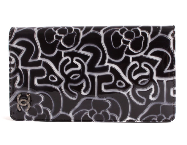 シャネル スーパーコピー CHANEL カメリア プリント エナメル 長財布 ブラック＆グレー A50543