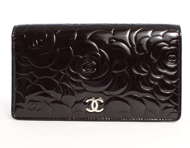 シャネル スーパーコピー CHANEL カメリア エナメル 長財布 ブラック＆シルバー A36544