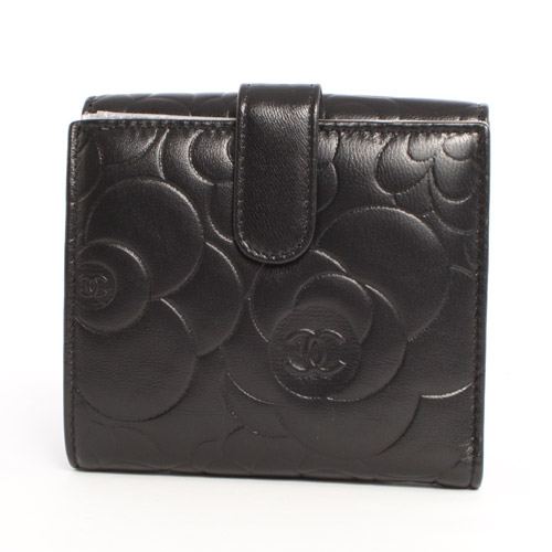 シャネル スーパーコピー CHANEL カメリア ラムスキン 二つ折財布 ブラック＆シルバー A47422