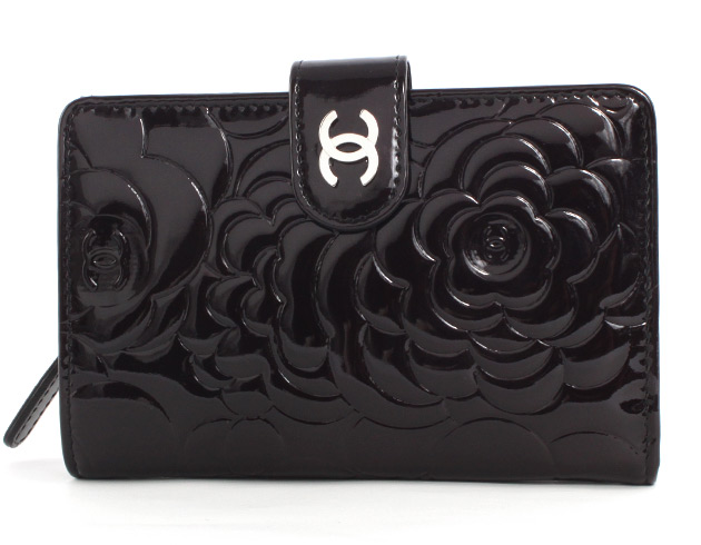 シャネル スーパーコピー CHANEL カメリア エナメル 二つ折財布 ブラック＆シルバー A50087 