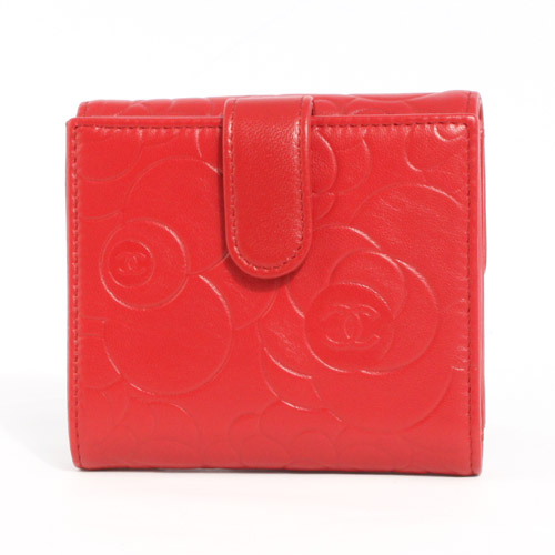 シャネル スーパーコピー CHANEL カメリア ラムスキン 二つ折財布 ルージュレッド＆シルバー A47422
