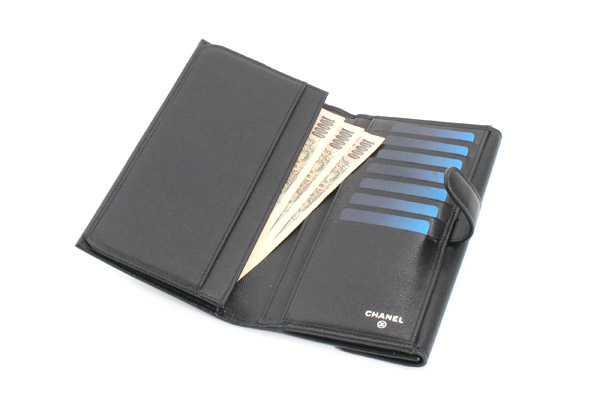 シャネル スーパーコピー クルーズライン ココマーク キャビアスキン 長財布 ブラック＆シルバー A68709 