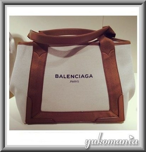 BALENCIAGA 新作バレンシアガスーパーコピー お洒落なキャンバスバッグ