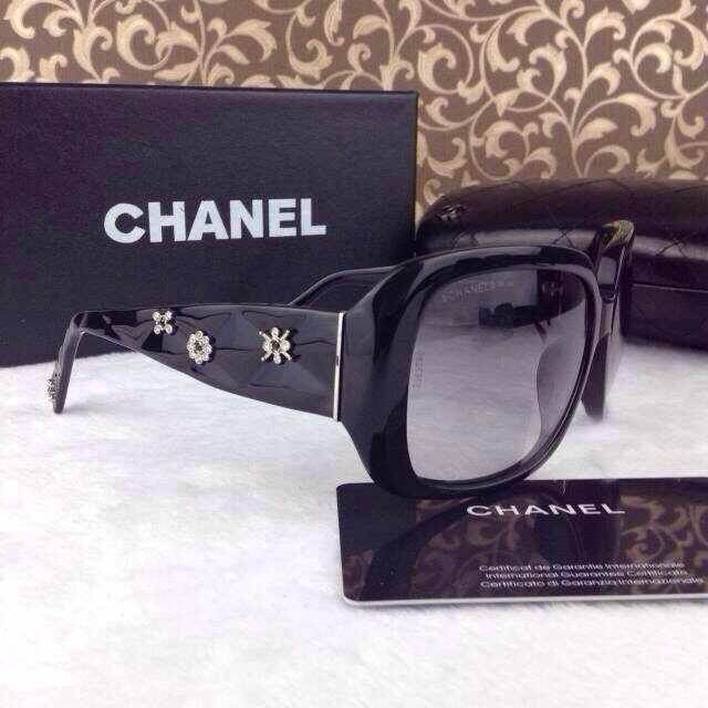 2014年の新作 Chanelシャネルスーパーコピー樹脂ダイヤモンドトゥルーカラーサングラスレディースサングラス G19