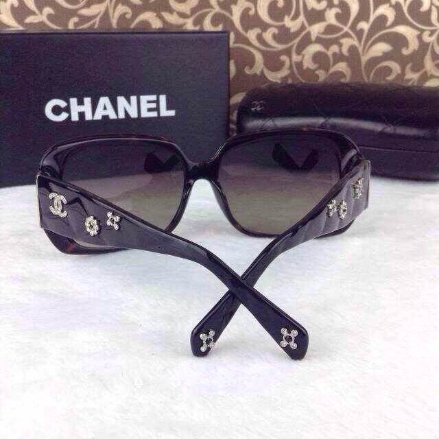 2014年の新作 Chanelシャネルスーパーコピー樹脂ダイヤモンドトゥルーカラーサングラスレディースサングラス G19