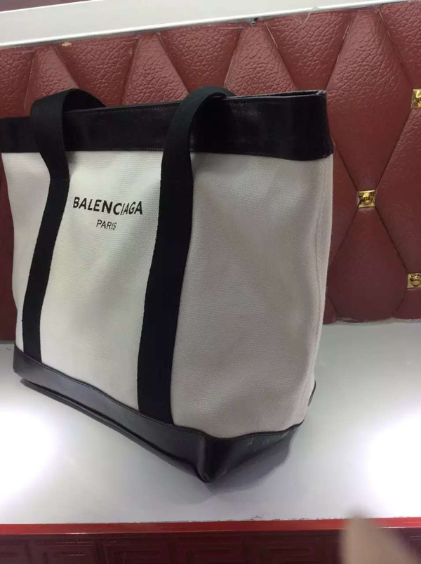 Balenciaga 新作 バレンシアガバッグスーパーコピーメンズキャンバスバッグ