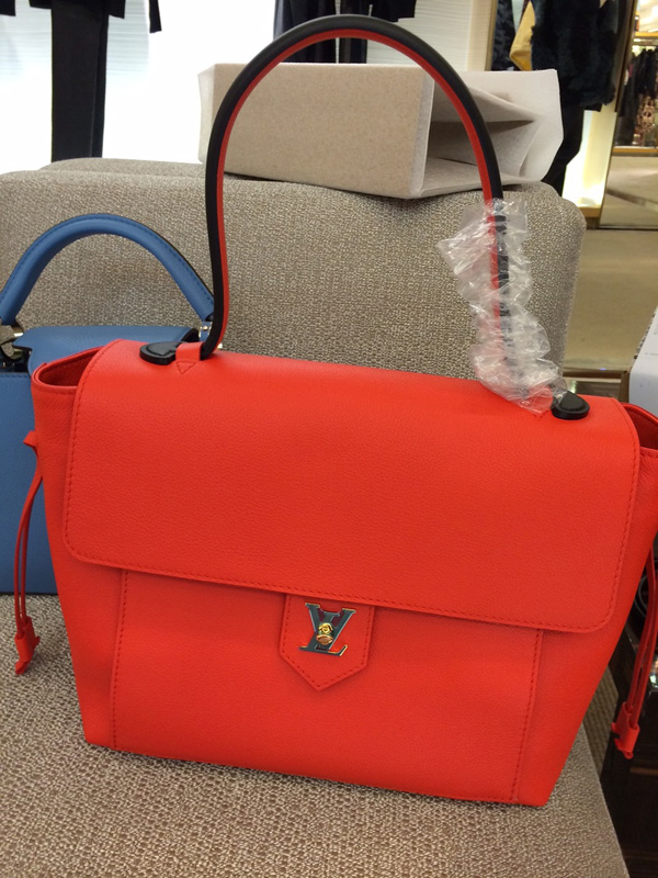 2015SS Louis Vuitton ルイヴィトンコピー★【最新でおしゃれ】軽くてお勧め選べる2色LOCKME
