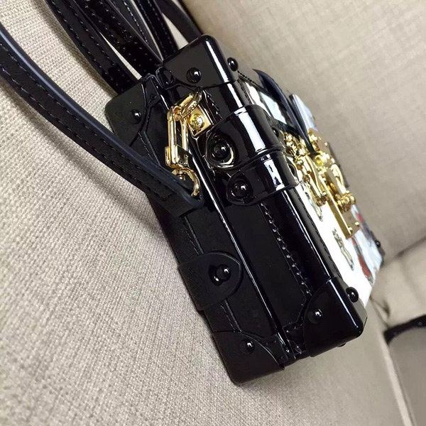 2015新作 Louis Vuitton(ルイヴィトンコピー)★PETITE MALLE★ショルダーバッグM50512