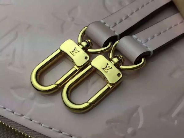 2015新作 ルイヴィトンコピー ☆Louis Vuitton☆★希少!!残りわずか ルイヴィトン クラッチ