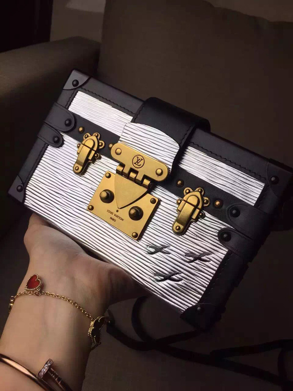 2015新作 ルイヴィトンコピー ☆Louis Vuitton☆14/15秋冬新製品 ★プティット マル M50018★