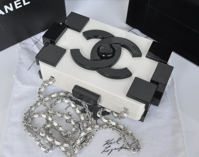 2014年最新作 シャネルスーパーコピー/CHANEL Chanel Lego Clutch ハンドバッグA37013