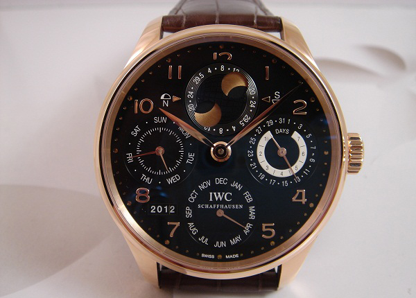 IWC ポルトギーゼ パーペチュアル カレンダー IW503202