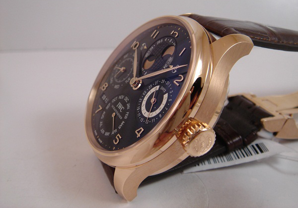 IWC ポルトギーゼ パーペチュアル カレンダー IW503202