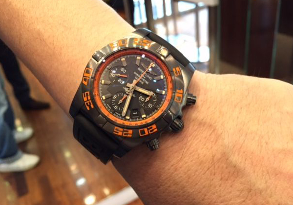 ブライトリングBREITLING クロノマット44 レイヴン M011B07VRB