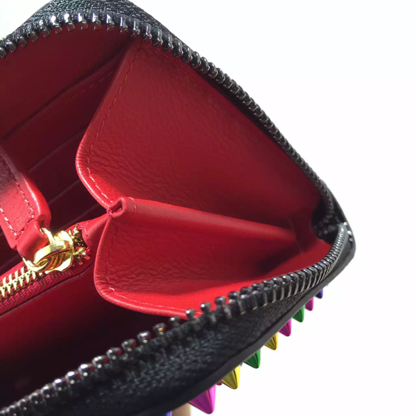 ☆16SS最新作★ルブタン 財布 コピー Christian Louboutin クリスチャンルブタン★ 1165065W069
