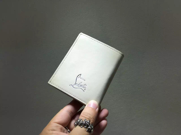 2016新作 Christian Louboutin ルブタン 財布 コピー Paros Billfold Ivory Spikes 二つ折り財布 1165112M428