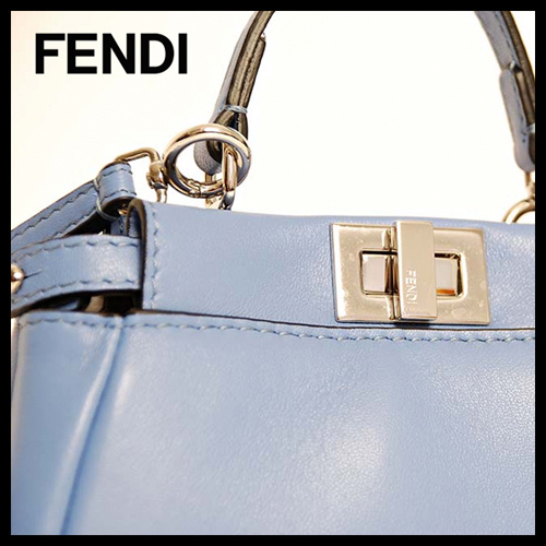 VORGE誌 It Bag★関税送料込★FENDI フェンディバッグスーパーコピー ★マイクロピーカブー★希少