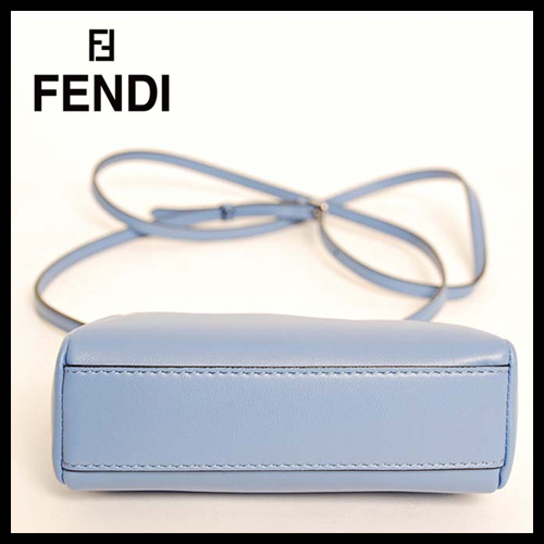 VORGE誌 It Bag★関税送料込★FENDI フェンディバッグスーパーコピー ★マイクロピーカブー★希少