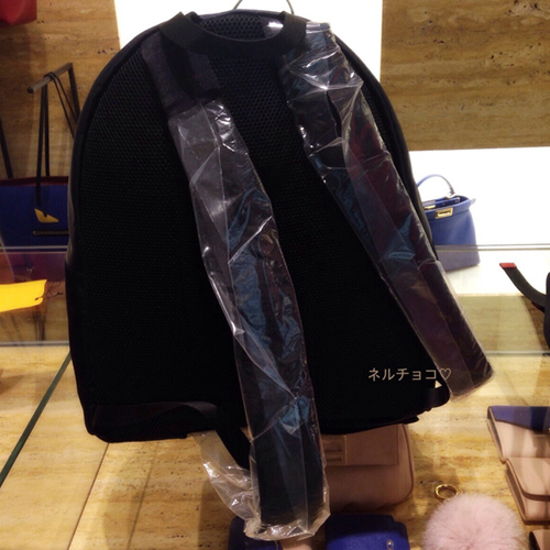 《超入手困難》フェンディバッグスーパーコピー BAG BUGSバックパック