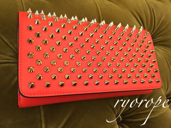★SALE★【ルブタン 財布 コピー】Macaron Flap 長財布 (Capucine / Gold)
