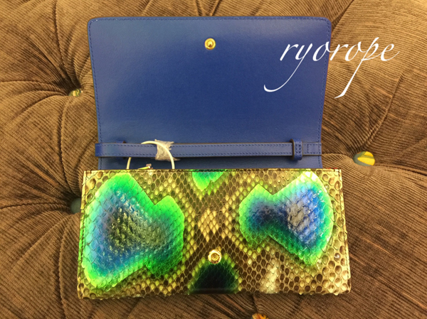 ★希少★【クリスチャンルブタン財布スーパーコピー】Macaron Flap Python (Electric / Gold)