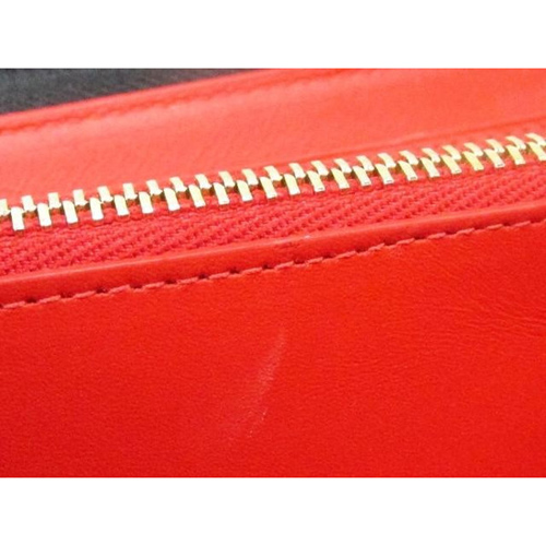 ルブタン 財布 コピー ラウンド長財布 エナメル×レザー 1155018 ランクS