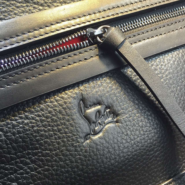 16新作 LOUBOUTIN ルブタンコピー ALIOSHA レザースタッズ バックパック 3155158CM53