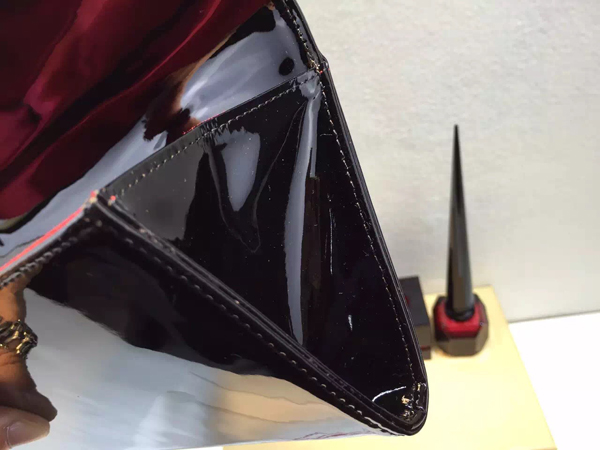 16新作 VIPセール★ルブタンコピー★PIGALLE CLUTCH☆パテントクラッチバッグ BLACK 1111097PK1A