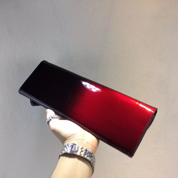 2016新作◆Christian Louboutin ルブタンコピー Pigalle Clutch★PIGALLE CLUTCH☆パテントクラッチバッグ RED/BLACK