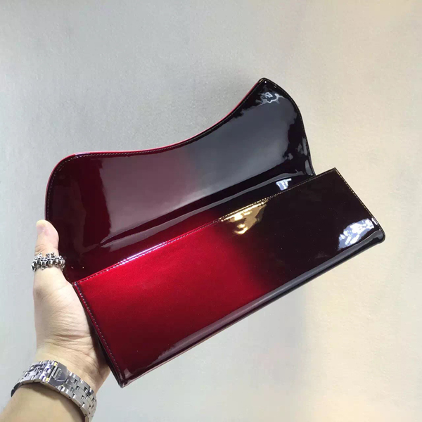 2016新作◆Christian Louboutin ルブタンコピー Pigalle Clutch★PIGALLE CLUTCH☆パテントクラッチバッグ RED/BLACK