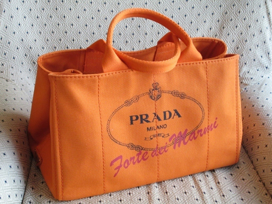 PRADAオレンジ♪カナパトートバッグＬ♪黒ロゴ FORTE DEI MARMI B1872F