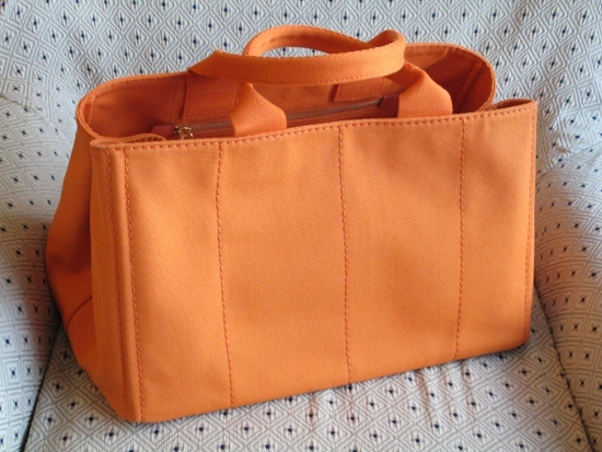 PRADAオレンジ♪カナパトートバッグＬ♪黒ロゴ FORTE DEI MARMI B1872F