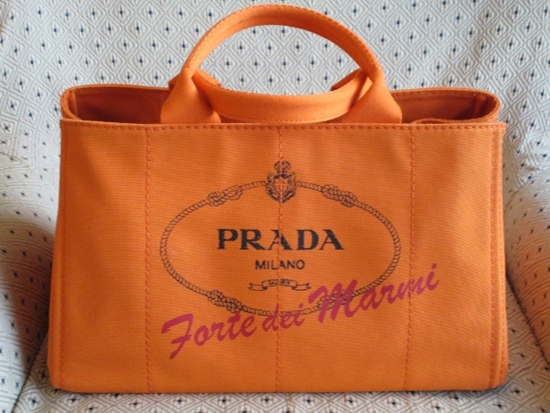 PRADAオレンジ♪カナパトートバッグＬ♪黒ロゴ FORTE DEI MARMI B1872F