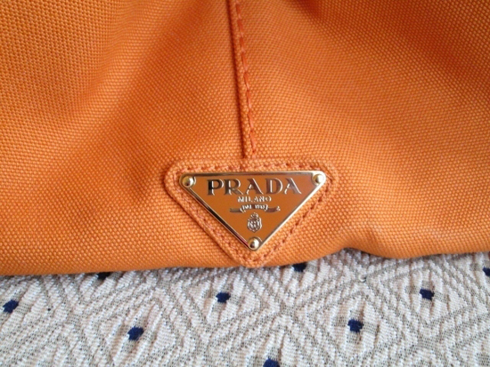 PRADAオレンジ♪カナパトートバッグＬ♪黒ロゴ FORTE DEI MARMI B1872F