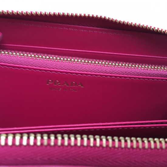 国内発送☆新作♪♪《PRADA》Vitello Move 長財布 (PEONIA)