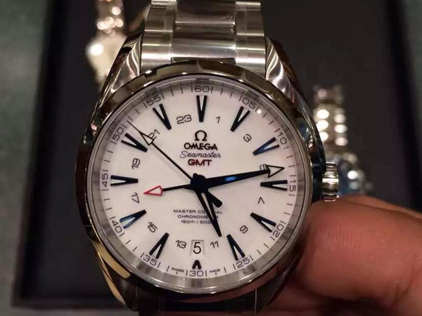 オメガ シーマスター アクアテラ グッドプラネット ＧＭＴ 231.90.43.22.04.001