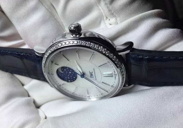 ＩＷＣ ポートフィノ ミッドサイズ オートマティック ムーンフェイズ IW459001