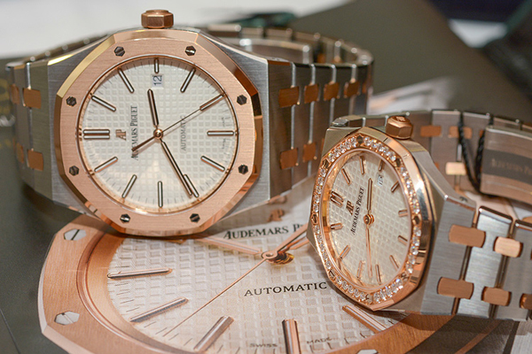 オーデマピゲ ロイヤルオーク ４１ｍｍ 15400SR.OO.1220SR.01