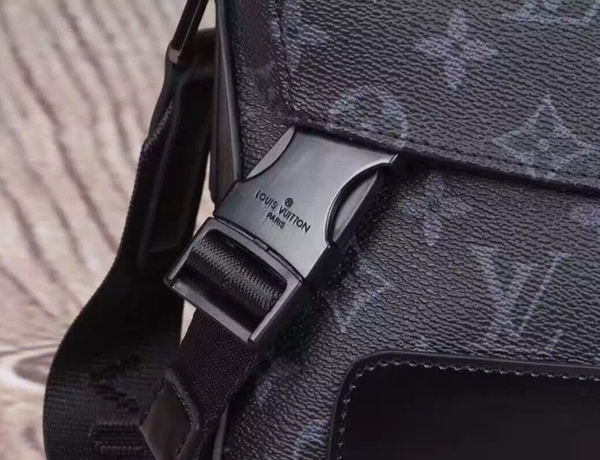ルイヴィトンスーパーコピー M40510 エクリプス メッセンジャーヴォワヤージュMM　ブラックモノグラム