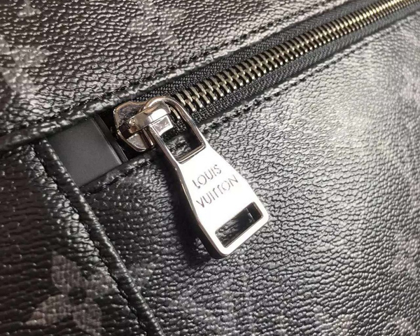 ルイヴィトンスーパーコピー メッセンジャー・エクスプローラーMM M40539