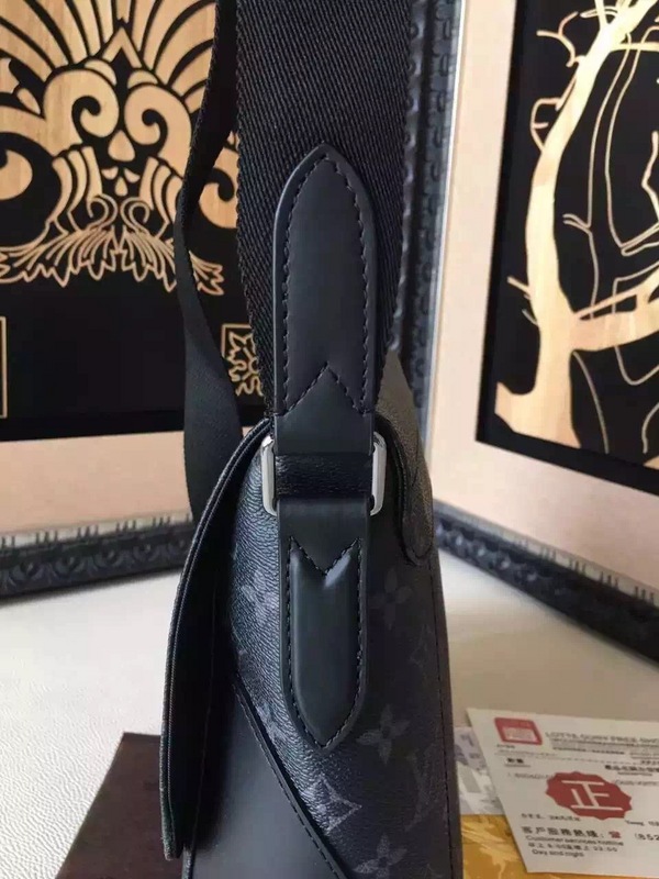 ルイヴィトンスーパーコピー メッセンジャー・エクスプローラーPM M40565