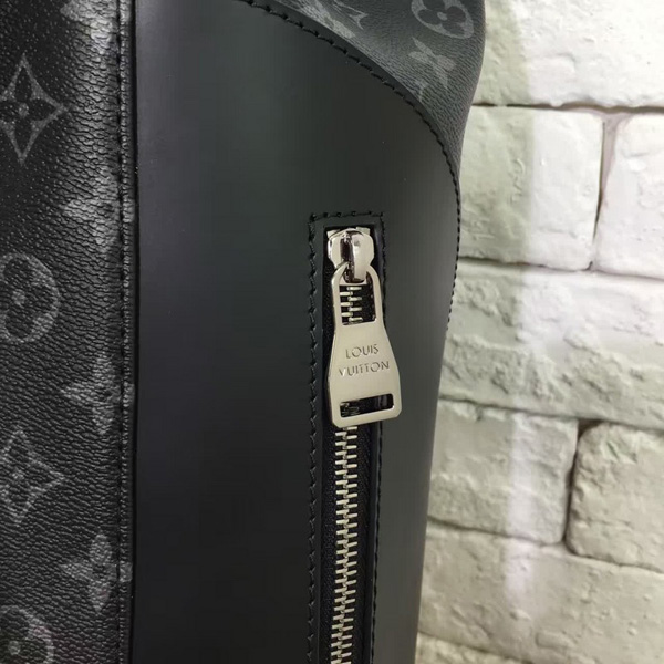 ルイヴィトンスーパーコピー  バックパック・エクスプローラー M40527