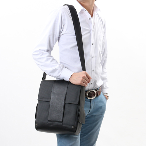ダンヒル dunhill ショルダーバッグ ディーエイト 【D-8】 グレー＆ブラック L3LZ60Z