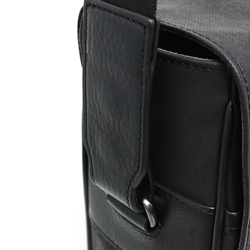 ダンヒル dunhill ウィンザー 【WINDSOR】 カーフレザー＆塩化ビニール ショルダーバッグ ブラック L3K760A