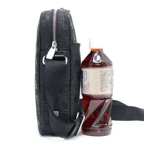 ダンヒル dunhill ディーエイト 【D-8】 カーフレザー＆塩化ビニール ショルダーバッグ ブラック L3LH61A