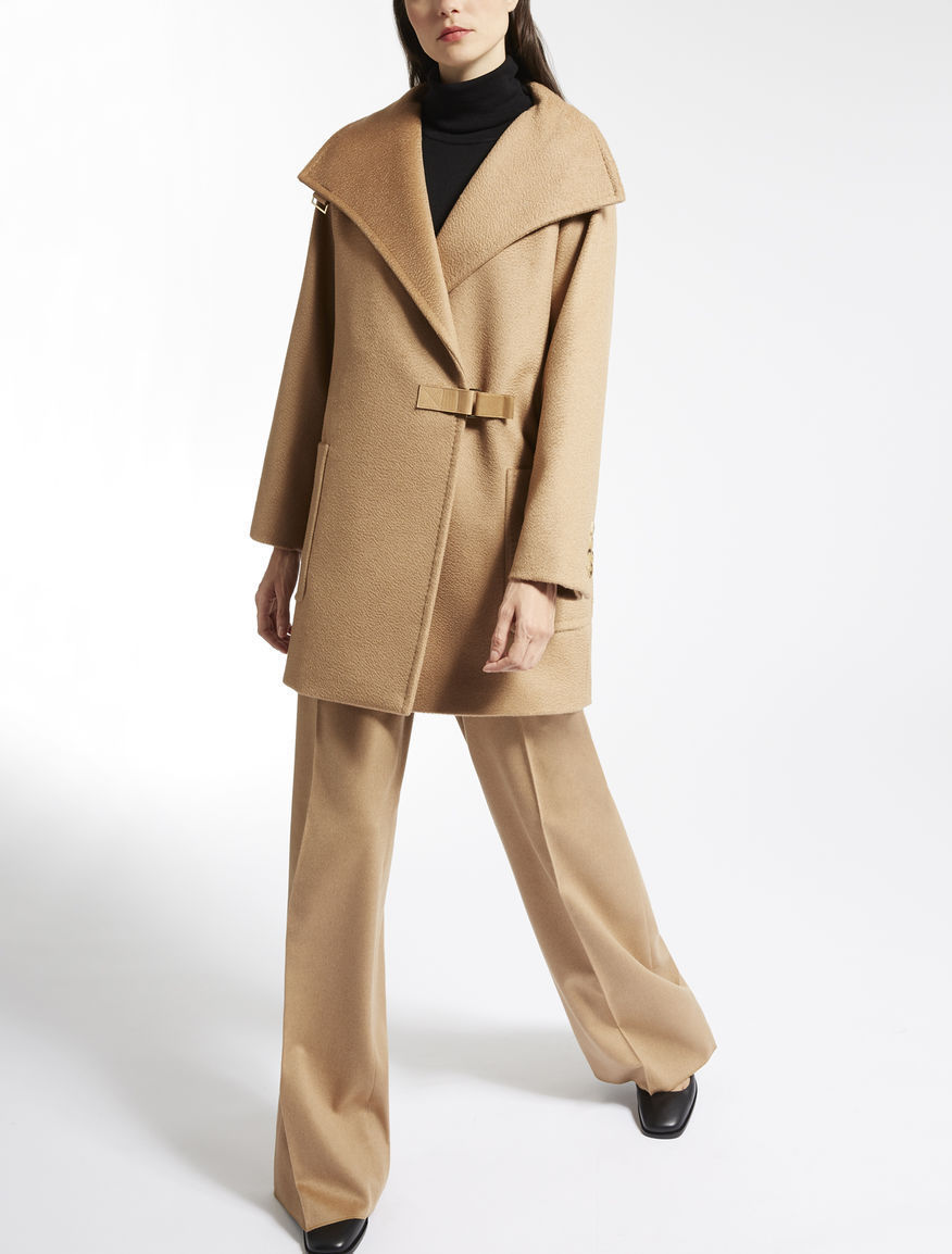 マックスマーラ【Max Mara】キャメル素材コート　ネイビー