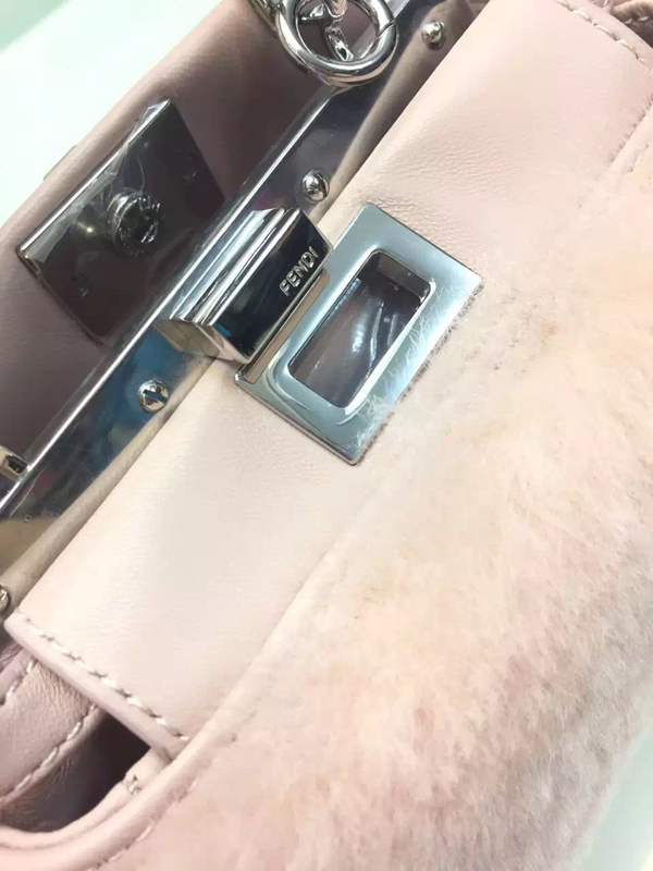 FENDI フェンディスーパーコピー ミニピーカブー ムートンバッグ/ピンク★ 8M0355_5AY_F065J