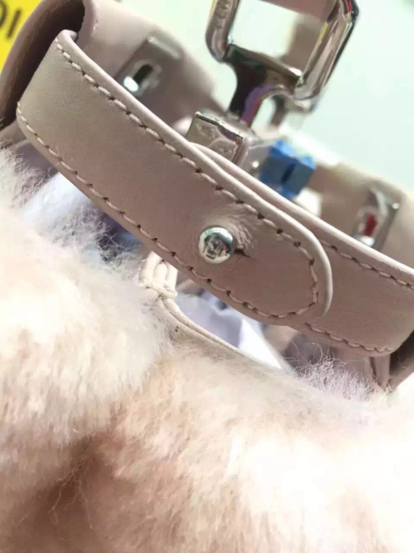 2015秋冬最新作 FENDI(フェンディ スーパーコピー)★ミニ PEEKABOO ハンドバッグ 8BN244_5AY_F065J