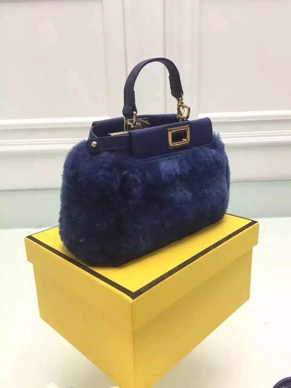 2015秋冬最新作 FE541 フェンディ スーパーコピー FENDI MOUTON MICRO PEEKABOO 8M0355_5AY_F065H