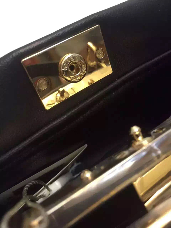 FENDI フェンディ スーパーコピー 2015秋冬最新作 早くも品薄ファーマイクロピーカブー/ブラック 8M0355_5AY_F0KUR